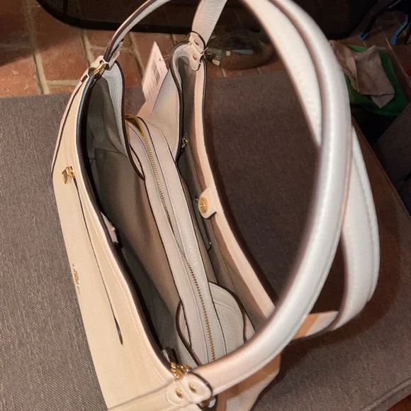 White Coach Purse - Picture 3 of 10